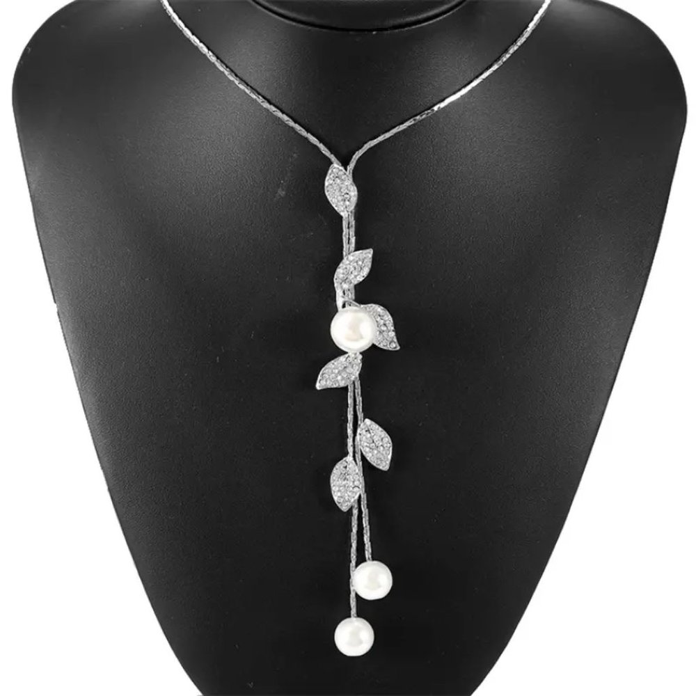 COPY - New-Y-Shaped Charm long Necklace Leaf Shaped Rhinestones & Faux Pearls